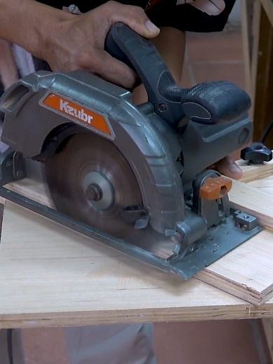 Achieve Flawless Cuts with the Amazing Adjustable Circular Saw Track Rail Guide