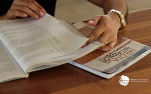 10K views · 670 reactions | What is Media Literacy & why do we need it? Featuring Sir Gian, one of our SHS teachers from the College of Education and Liberal Arts. Here, he discusses what media information literacy is all about and the role it plays in the digital age. Get the quality distance learning you deserve! Choose SHS @ PHINMA AU! Enroll here: https://bit.ly/PAUOnlineEnrollment #SasamahanKita #MakingLivesBetterThroughEducation | PHINMA-Araullo University | Facebook