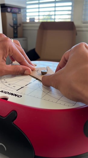 Automatic Cardboard Cutter: Safe and Fun for Kids