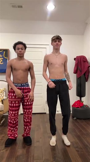 #lightskin#tuff@Levi 👨‍🦯‍➡️ | light skin