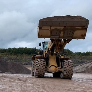 Full length video! (Link in Bio) Follow @diggersanddozers and SUBSCRIBE to us on YouTube! #excavator #trucks #drone #mavic #phantom4 #dji #aerialphotography #heavyequipment #heavymachinery #constructionequipment #constructionmachinery #construction #demolition #quarry #mining #diesel #oilandgas #machine #machinery #operator #london #truck #18wheeler #photography | Diggers & Dozers