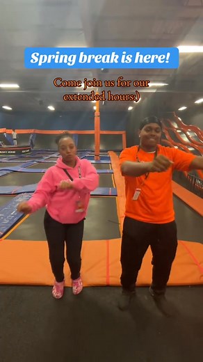Get ready to elevate your Spring Break with extended hours all week long! Enjoy special jump offers and endless off-the-couch fun at Sky Zone. More info on jump specials & hours here: https://www.skyzone.com/evansville/spring-break/ #Evansville #FamilyFun #TrampolinePark #eisforeveryone | Sky Zone Evansville