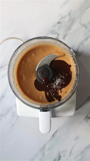 This homemade Chocolate Hazelnut Spread is rich, silky, and naturally flavourful made with just three ingredients. It’s the perfect healthier alternative to store-bought chocolate spreads, and you can whip it up in under 10 minutes. Why It’s Healthier No palm oil or additives: Unlike most commercial spreads, this recipe uses only hazelnuts and dark chocolate no emulsifiers, stabilisers, or ultra-processed oils. Less sugar: Using 70% dark chocolate keeps the sweetness subtle while lowering the ov