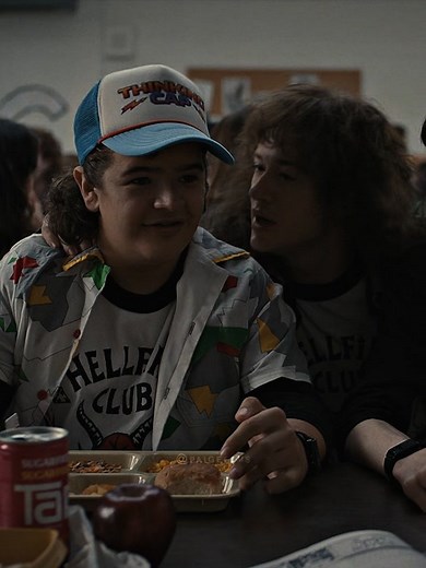 first vs. last scene | #eddiemunson #dustinhenderson #fyp #foryoupage #trending #paigeflms