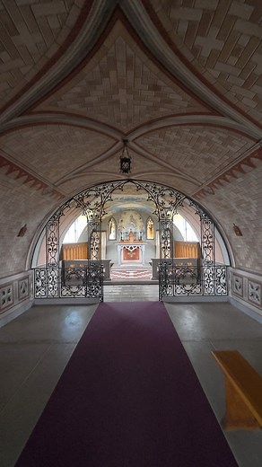 The Italian Chapel. Lamb Holm. Orkney, Scotland 🏴󠁧󠁢󠁳󠁣󠁴󠁿 built during World War II by Italian prisoners of war. #scotland #visitscotland #visitscotlandtours #travel #travelblogger #travelgram #beautifuldestinations #mustvisit #scotlandtravel #scotlandexplore #scotlandhighlands #scottishhighlands #highlands #orkney #italy #italia #OrkneyIslands #explore #vacation #vacations #vacationmode #outlander #outlanderfans #clan #castle #chapel #tour #tourguide #church | Visit Scotland Tours