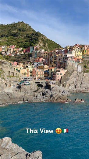 Manarola Italy 🇮🇹 Hidden Paradise in Cinque Terre #shorts