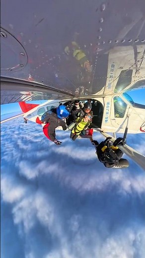 Skydiving || Jump From The Unknown #youtube #youtubeshorts #skydiving #hittvfun #fun #adventure