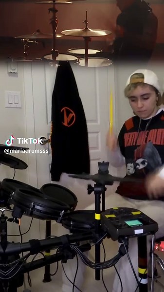 happy first birthday overcompensate, ahhh the song you areeee 🔥 • #drums #drummer #drumvideo #drumming #drummersoftiktok #drumcover #electricdrums #musician #twentyonepilots #joshdun #tylerjoseph #clancytour @twenty one pilots @joshua dun