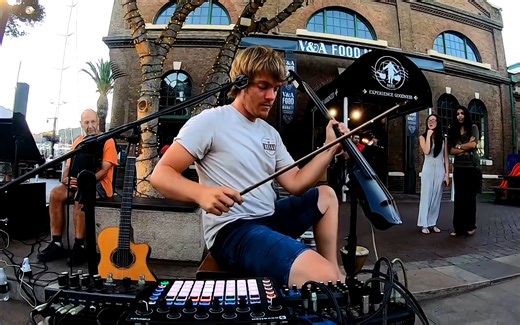 Boss RC-505 Loop Station - Live Looping - Multiple Instruments