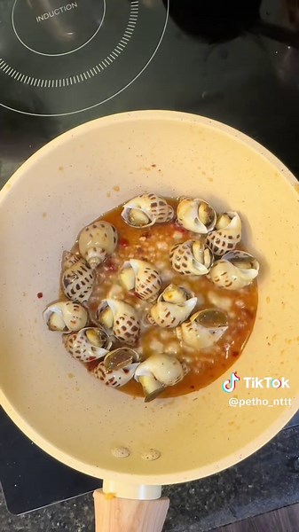 Ốc Thỏ trên TikTok