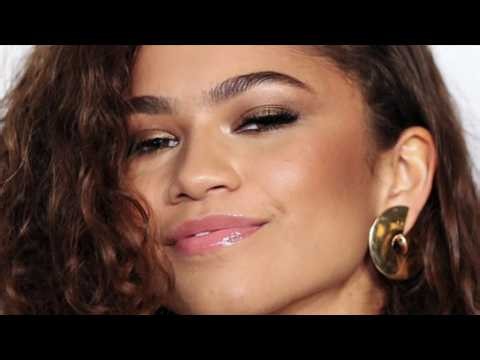 Zendaya Hot🔥 Photos: Pantyhose, Stockings, Tights, Nylon, Heels, MiniSkirt