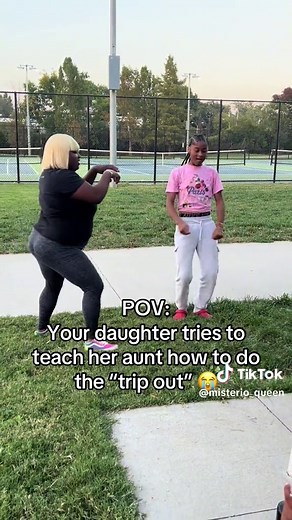 Front Twerk Dance Tutorial with Trip Out Twist!