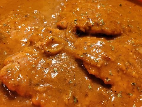 Cooking Smothered Pork Cube Steak & Onions!