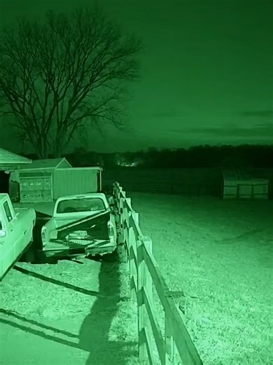 Security Camera Captures a Glowing Object in the Sky | Real CCTV Footage This real security camera footage was recorded late at night. At first, the sky appears calm and empty. Then, a mysterious glowing object suddenly becomes visible above the area. The light moves silently, changing brightness and position in a way that defies normal aircraft behavior. No sound is heard. No trail is left behind. The footage is unedited and includes a visible running timestamp, making the sighting even more un