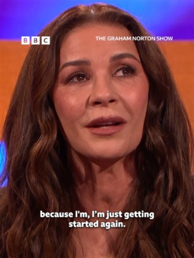 Catherine Zeta-Jones is a Valleys girl 🏴󠁧󠁢󠁷󠁬󠁳󠁿 #CatherineZetaJones #AndrewGarfield #SylvesterStallone #GrahamNorton #TheGrahamNortonShow
