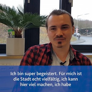 4.3K views · 21 reactions | Im Studiengang Psychologie lernt man Gedanken zu lesen? Hmm… nicht ganz. Unsere Psychologie-Studis Kevin und Luise erzählen, wie ihr Studium an der Uni Siegen so aussieht. Die beiden gehören zum ersten Jahrgang, der im WS18/19 gestartet ist: https://u-si.de/ugZq8 | Universität Siegen | Facebook