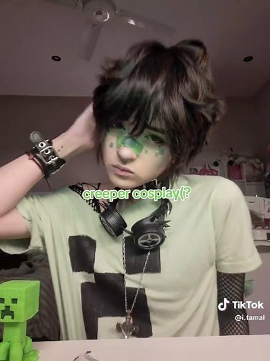 Creeper Cosplay: Unleash Your Inner Gamer