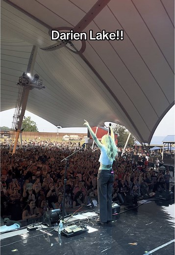 We back at ittttt! Darien Lake yall were LOUD and so much fun. Bills (Tarver 🤪) Mafia!! #ontour #btr #concert #tour