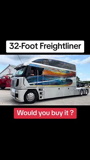 Explore Andy Babiak's Custom 32-Foot Freightliner Tour