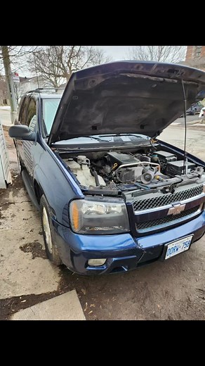 2004 trailblazer exhaust manifold removal and head bolt repair ! | Marcel Dupuis