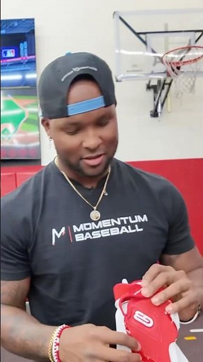 Swing the best new batting gloves around. ‪@gripboost‬ #mlb #baseball #softball