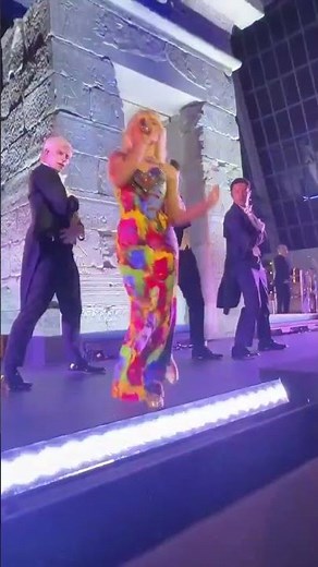Sabrina Carpenter - Espresso | 2026 Met Gala
