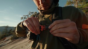 Introducing the all-new Vice Versa. 1.3L, 2.7oz, and built for your essential essentials. hyperlitemountaingear.com/products/vice-versa | Hyperlite Mountain Gear