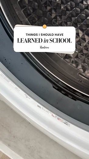 How to Clean a Front-Loading Washing Machine 👇 1. Use a microfiber cloth dipped in white vinegar to wipe the rubber gasket on the front of your washer. 2. Adjust the settings on your machine to the hottest, longest cycle. A small or medium load is fine. 3. Mix ¼ cup baking soda and ¼ cup water in the detergent tray and run a load. Remember: no clothes! The washing machine should be empty. 4. When the cycle finishes, pop out the detergent tray and run it under hot water until it’s clean. Then, p