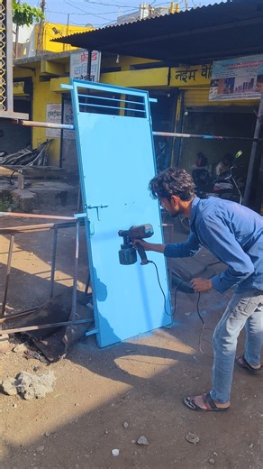 spray gun🚪 door paint😍😍 #trending #painting #welding #new