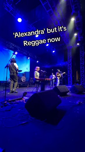 Give it up one more time for Reggae-lity Club!!🌴 🟢⚫🟡 #RealityClub