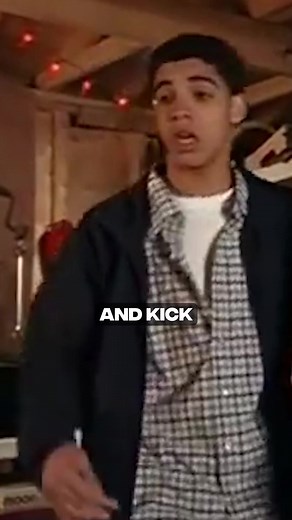 What do y’all think of #Drake’s first song compared to his most recent⁉️👀 #RapTV #Drizzy #aubreygraham #ovo