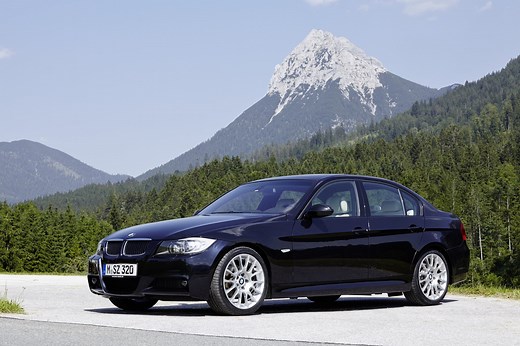 New BMW Recall: 390,000 Vehicles Affected by Airbag Inflator Issue