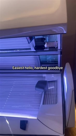 Easiest hello ☀️ hardest goodbye 😔#fyp #sunbed #tan #goviral #tanning #foryoupage❤️❤️ #bronzin #foryoupagе @Emjsr_x