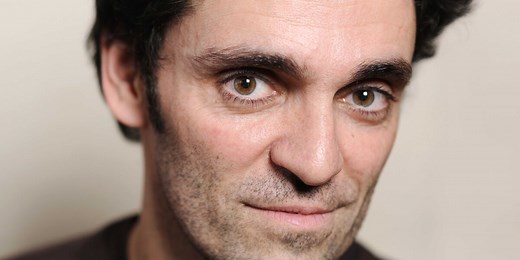 Alexandre Moix menace Éric Naulleau de poursuites judiciaires, le chroniqueur lui répond dans TPMP