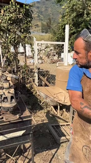 Welders_club on Instagram: "Metal sculpture #weldersclub #welding #welders #weld #weldart #steelart #sculptures #helicopter #snake #spider #artwork #metalwork #art"