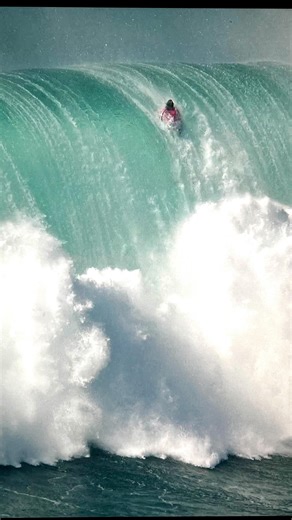 Tim Bonython’s SwellChasers on Instagram: "It’s just one of those days featuring the lady that will surf anything!! @polly_ralda #surfing #wipeout #nazare"
