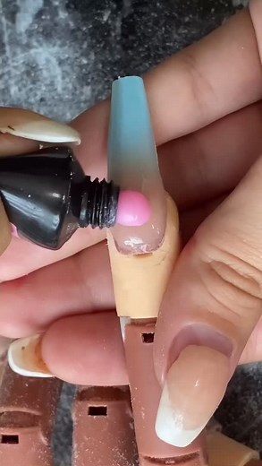 Using poly gel again, not my audio #fyp #views #foryou #viral #gel #acrylic #polygel #storytime #gradient #glitters #foryoupageofficial #foryoupage