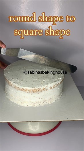 Transforming Round Shape to Square Shape in Baking