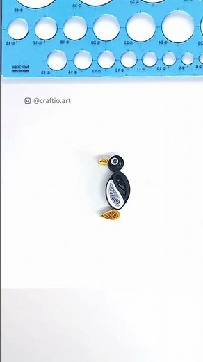 Easy Quilled Penguin 🐧 Paper Quilling for Beginners | Cute Mini Craft #shorts