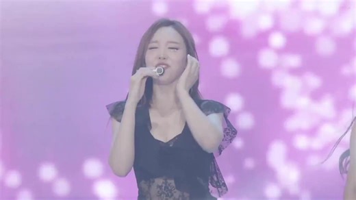 DAY-2 of #TWICE 5th World Tour: A Spectacular Firework Show