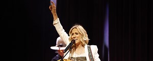 The Meaning Behind "My Favorite Mistake" by Sheryl Crow and the Mystery Relationship It Chronicles