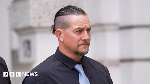 Met PC's assault conviction for bus fare arrest is quashed