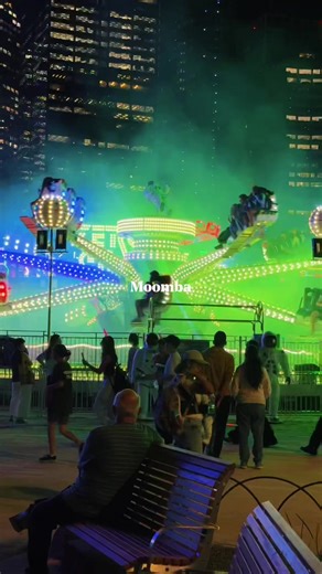 Experience the Excitement of Melbourne's Moomba Festival!