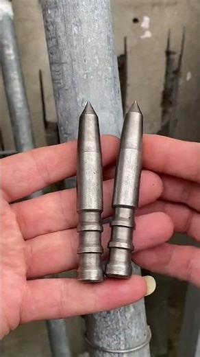 Manual center punch point device