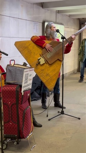 Busking Russian Style Moscow Metro #shorts