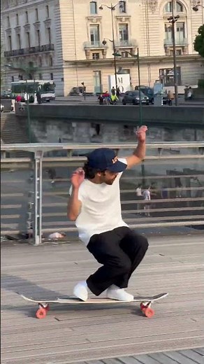 Longboard cruising ☀️