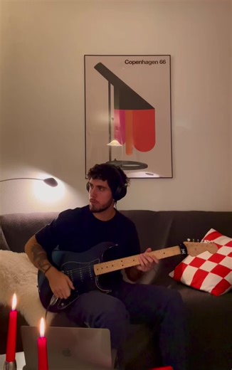Sunday Funky Fusion: A Unique Guitar Cover Experience