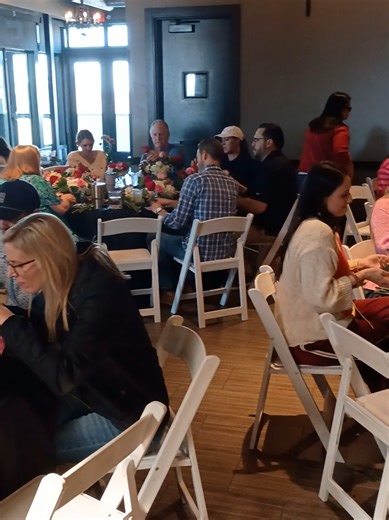 Team building is more fun with flowers! 💐 Our flower workshop classes are a great way to get your team together for something fun and interactive. Throw in some fun music and a few snacks and you've got yourself a party! Whether you choose to host it at your plans of business or rent a room somewhere, we come to you with all the supplies needed and everyone leaves with a beautiful flower arrangement. #teambuilding #corporateevents #flowerworkshop #dallas #foryoupage