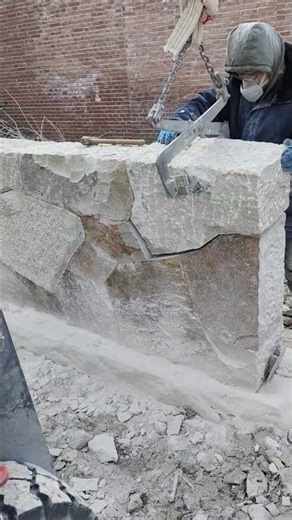 The seamless splicing process of stone walls