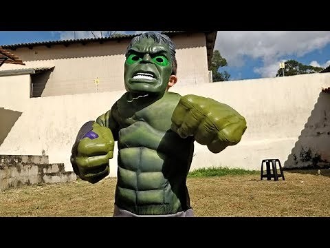 O INCRÍVEL mini HULK | Luvas, máscara, fantasia e sandália
